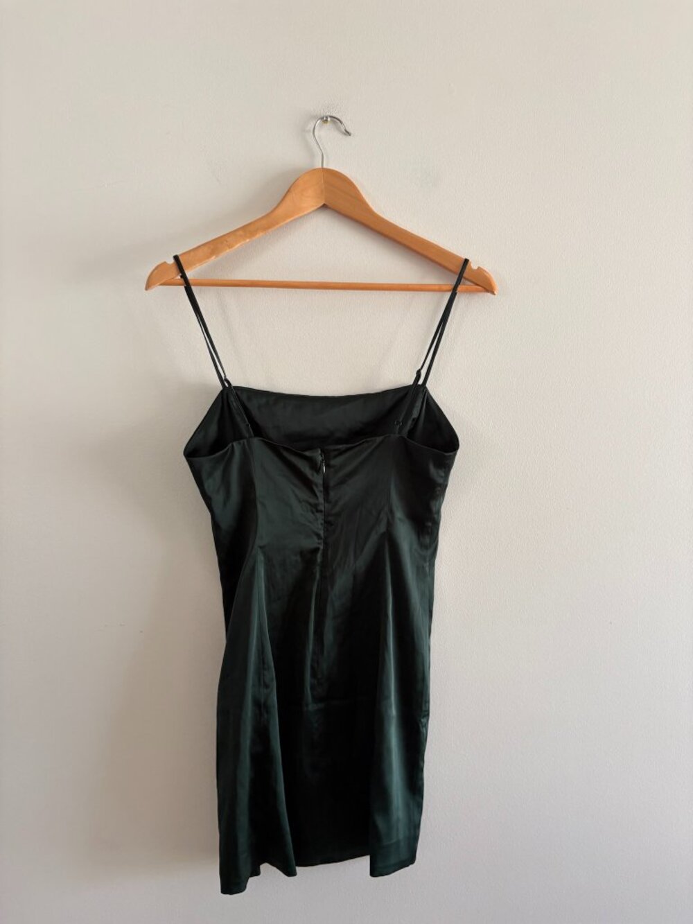 Aritzia Sunday Best Shimmer Satin Mini Dress Squareneck Dark Ivy Green Size 4 - Picture 4 of 6